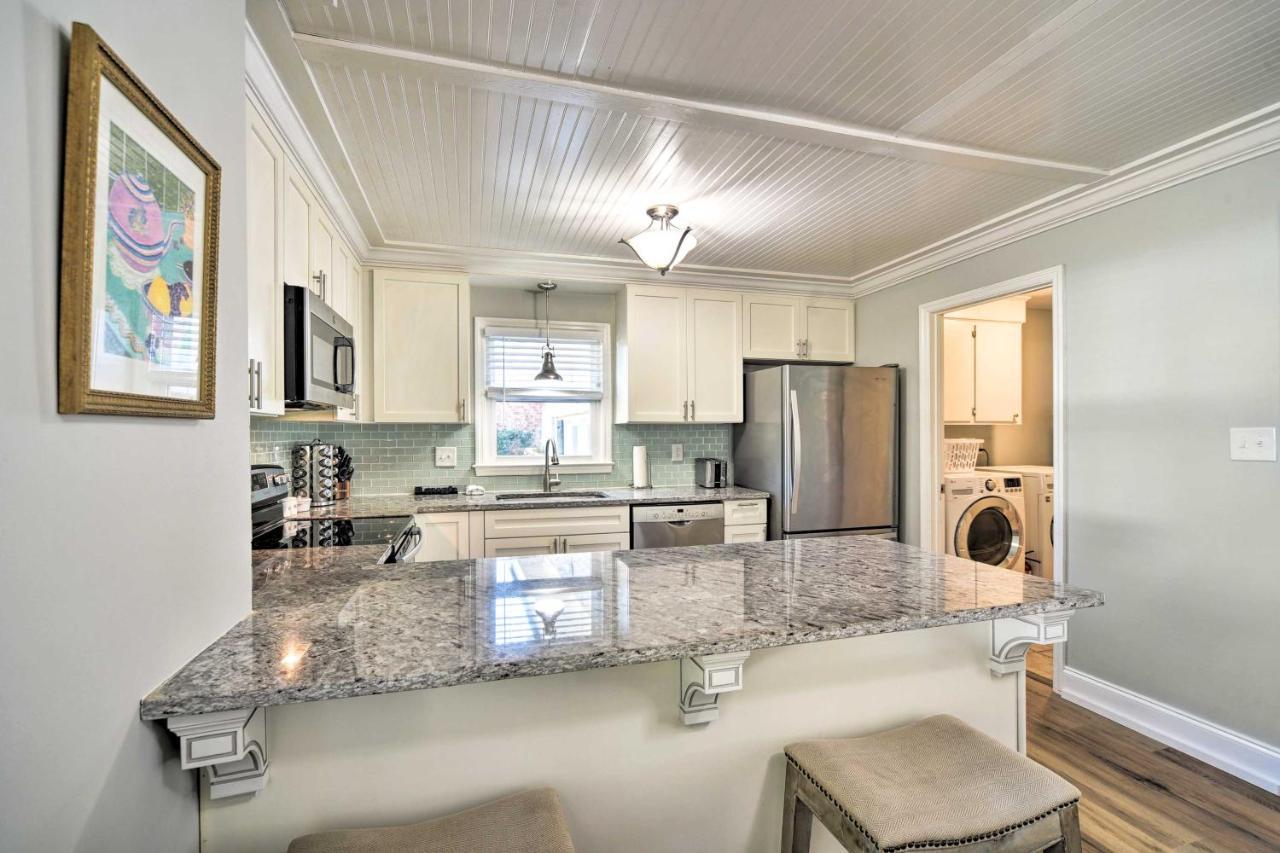 Charming House With Patio, 3 Half Mi To Beach! Чарлстън Екстериор снимка